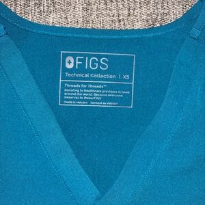 Figs Caterina One Pocket Scrub Top